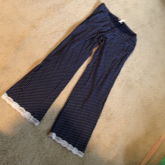 nursing lightweight 2 piece pajama set with built in bralette - Picture 11 of 16